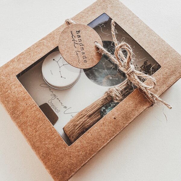 Ritual-Set Jungfrau: Chrysokoll, Palo Santo, Cosmos Card, Kerze und Ritualk�rtchen
