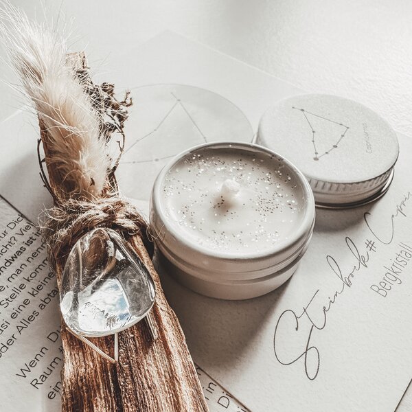 Ritual-Set Steinbock: Bergkristall, Palo Santo, Cosmos Card, Kerze und Ritualk�rtchen